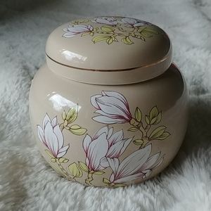 Vintage Sadler England Magnolia Ginger Jar